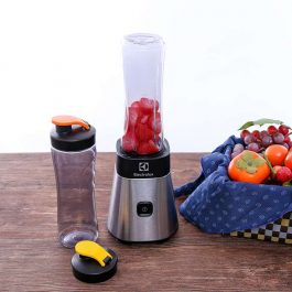 Máy xay sinh tố Electrolux EMB3025